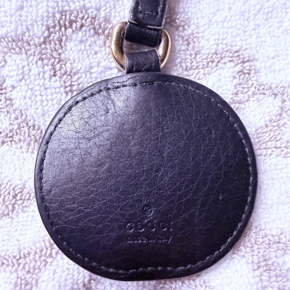 Gucci Black Leather Double G Round Keychain with Gold Hardware - Picture 3 of 6